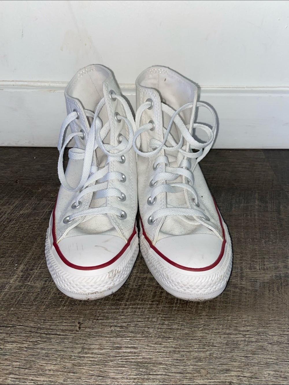 Classic white high top converse - Picture 3 of 9